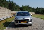 Peugeot 3008 HYbrid4 2010 года